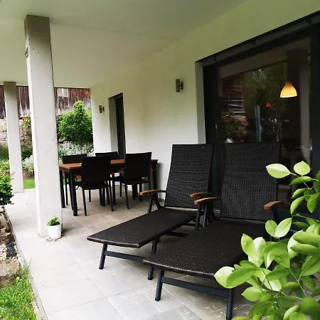 5 Sterne Ferienwohnung Mit Hottub Appartement *